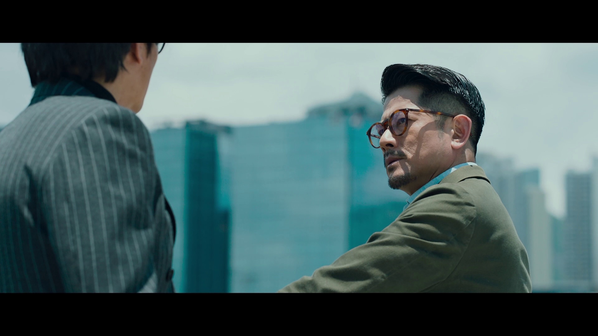 图片[3]-断网[国语配音/中文字幕].Cyber.Heist.2023.1080p.NowPlay.WEB-DL.H264.AAC-PandaQT 3.66GB-影音屋