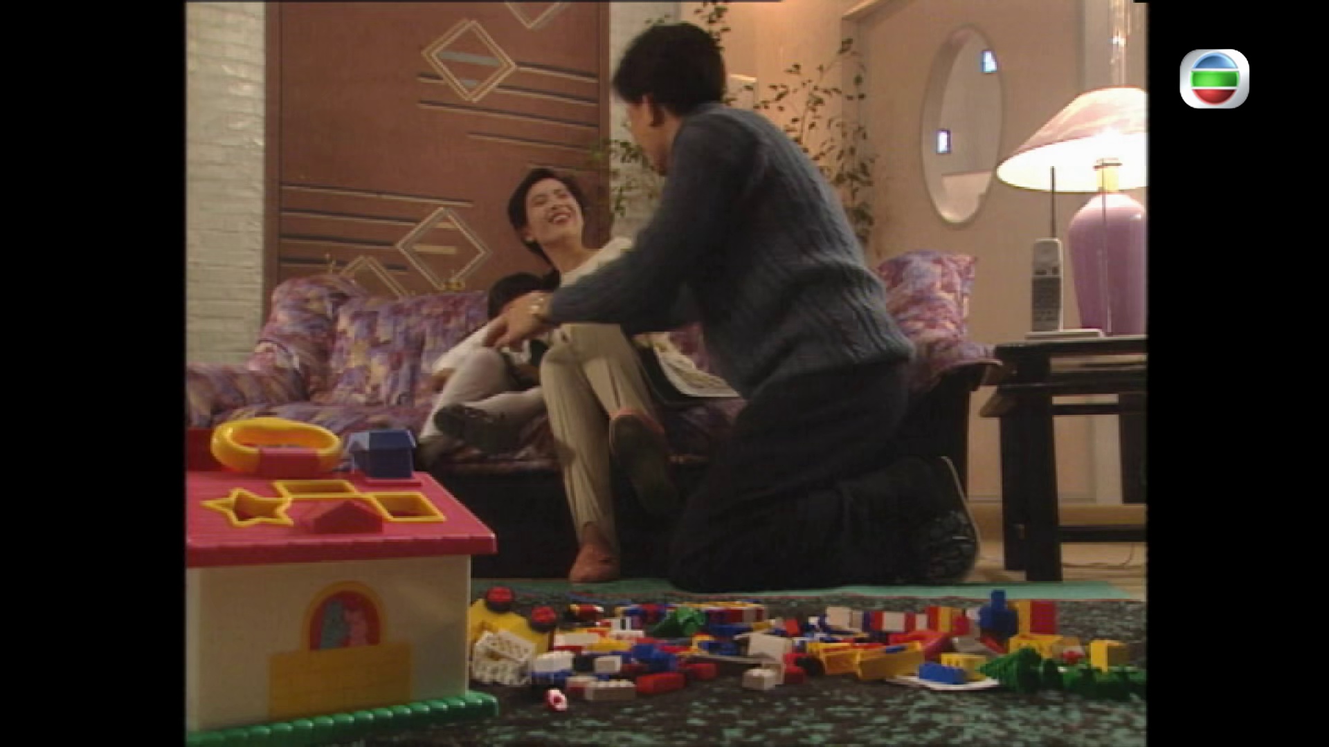 图片[3]-情危夜合花[无字片源].Fame.Or.Shame.1993.1080p.MyTVSuper.WEB-DL.H265.AAC-PandaQT 2.46GB-影音屋