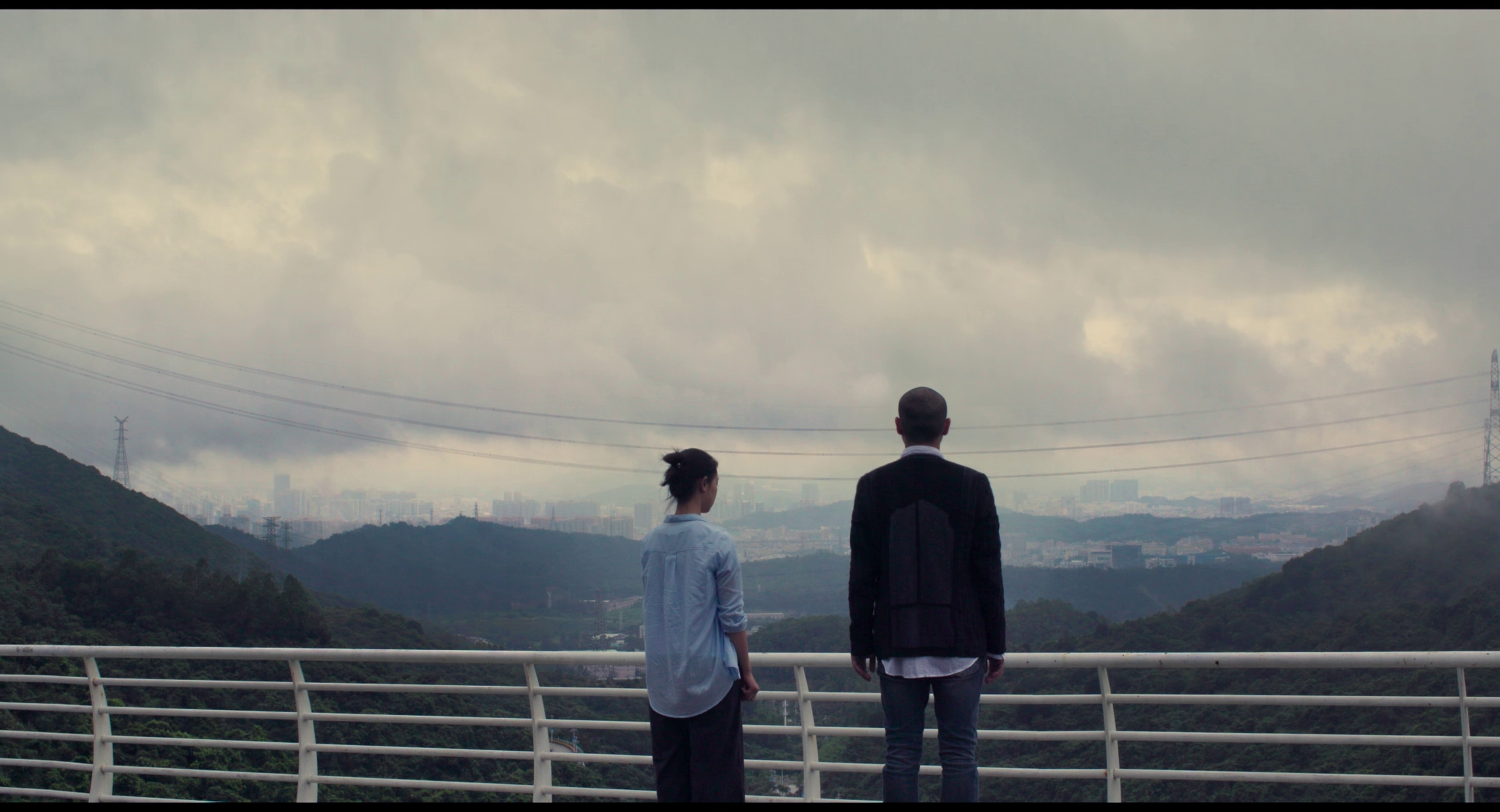 图片[7]-回南天[国语配音/中文字幕].Damp.Season.2022.2160p.WEB-DL.H265.DDP5.1-BATWEB 4.44GB-影音屋