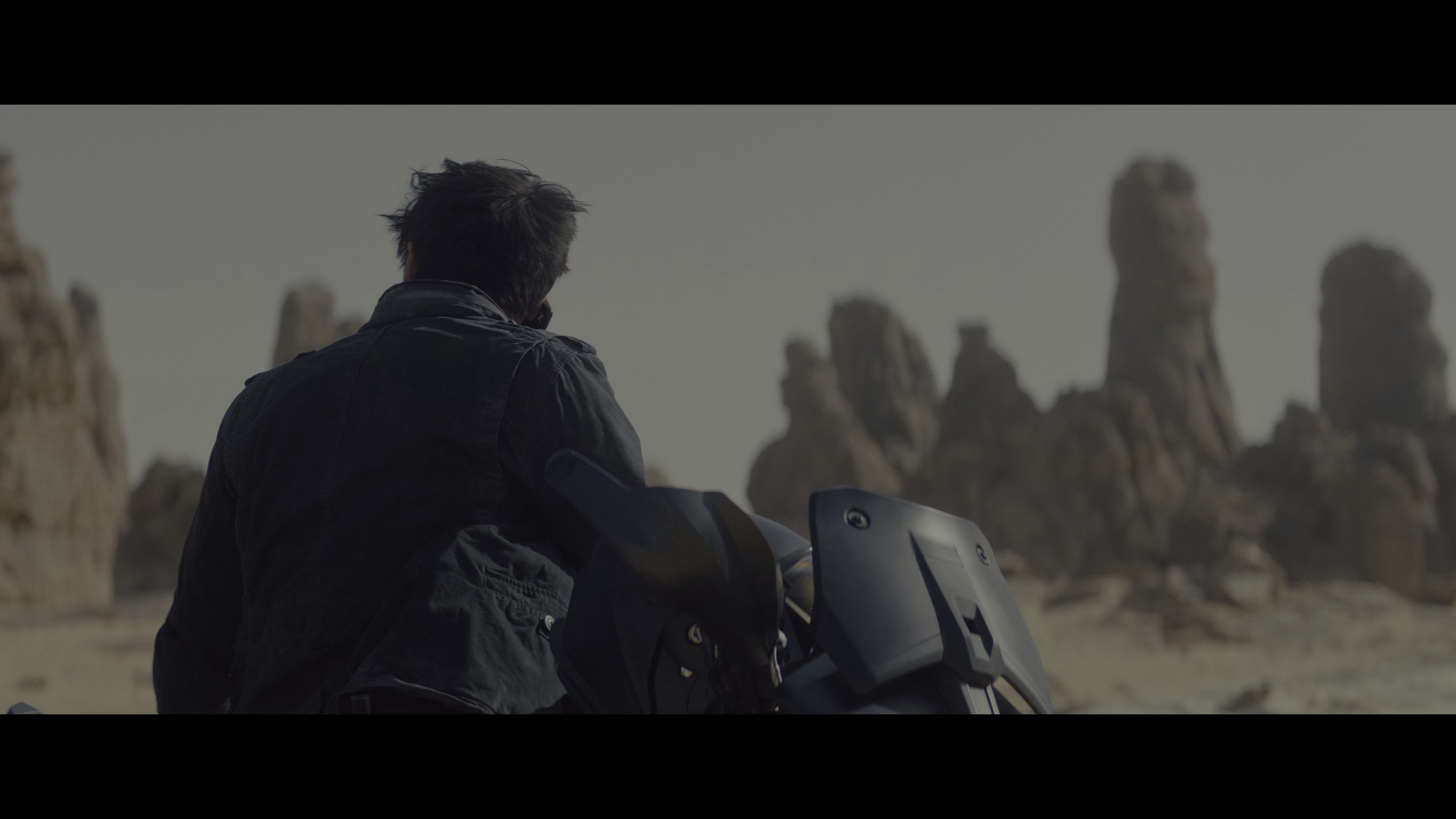 图片[7]-坎大哈[中文字幕].Kandahar.2023.2160p.GER.UHD.BluRay.x265.10bit.HDR.DTS-HD.MA5.1-NukeHD 19.91GB-影音屋