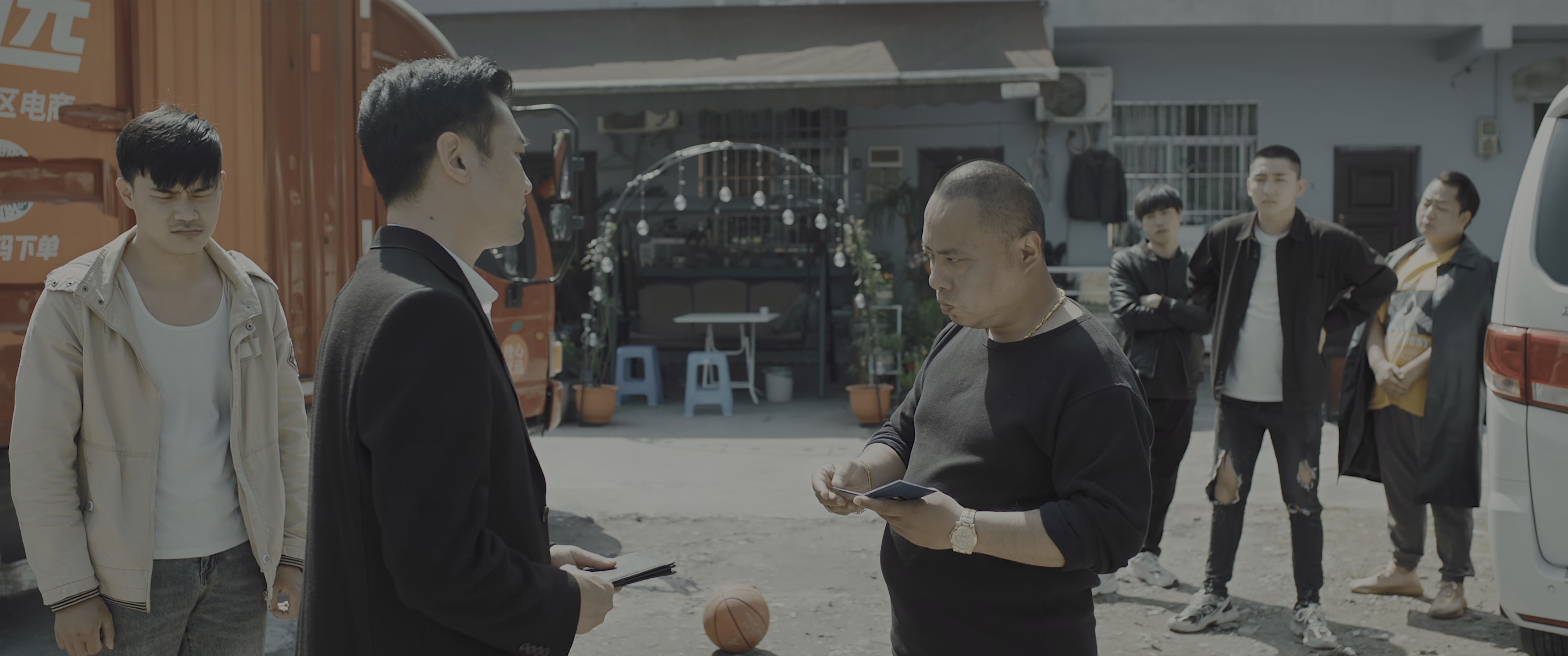 图片[4]-无玷之城[60帧率版本][国语配音/中文字幕].Immaculate.City.2025.2160p.WEB-DL.DDP2.0.H265.60fps.HDR-ParkHD 4.59GB-影音屋