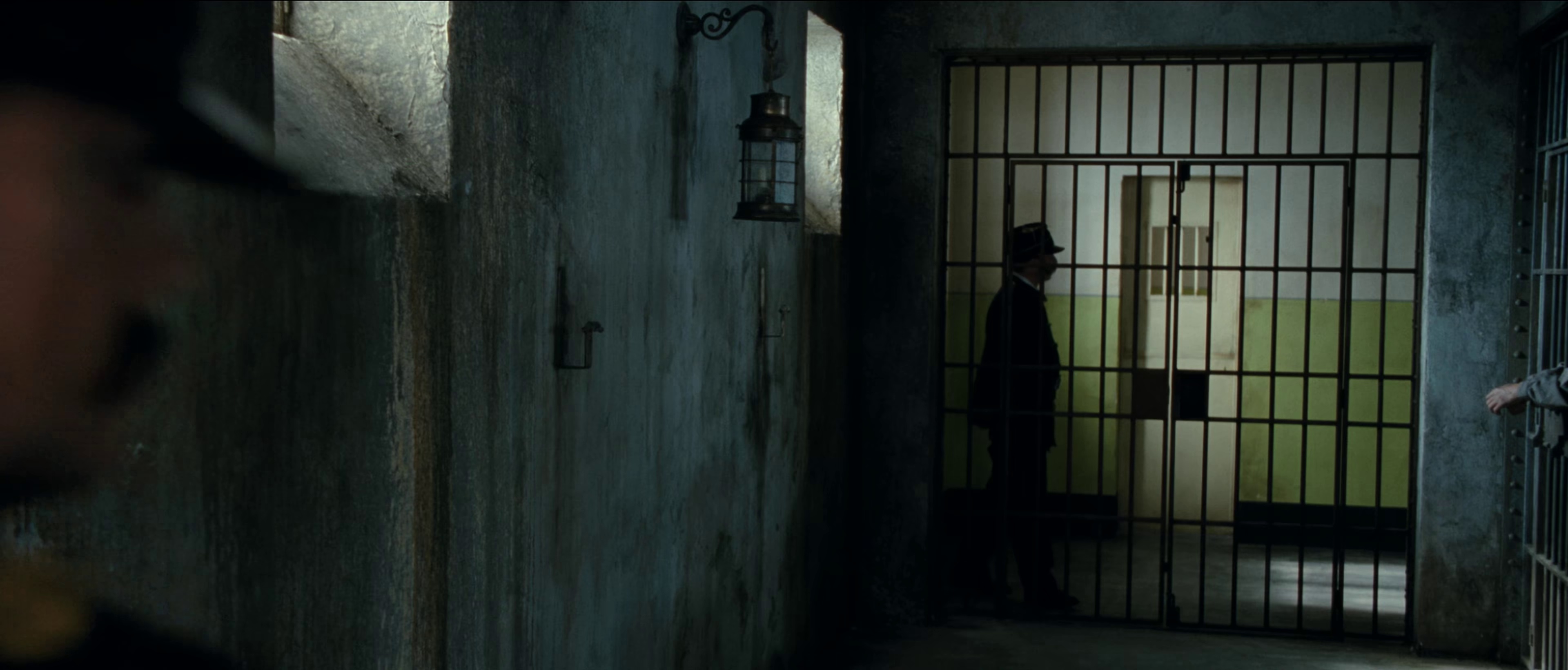图片[5]-阿黛拉的非凡冒险[中文字幕].The.Extraordinary.Adventures.of.Adele.Blanc.Sec.2010.2160p.WEB-DL.H265.AAC-DreamHD 12.17GB-影音屋