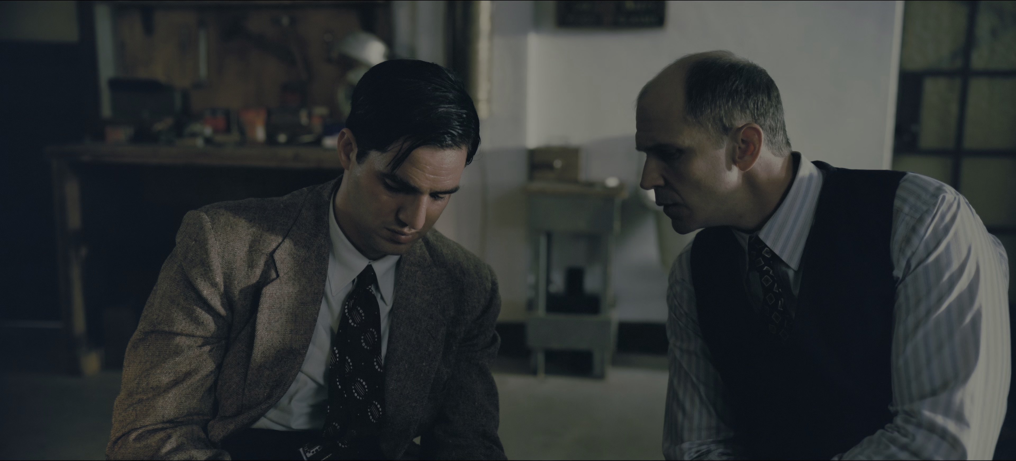 图片[4]-奥本海默[120帧率版本][国英多音轨/中文字幕].Oppenheimer.2023.2160p.WEB-DL.H265.HDR.120fps.DDP5.1.2Audio-DreamHD 15.39GB-影音屋