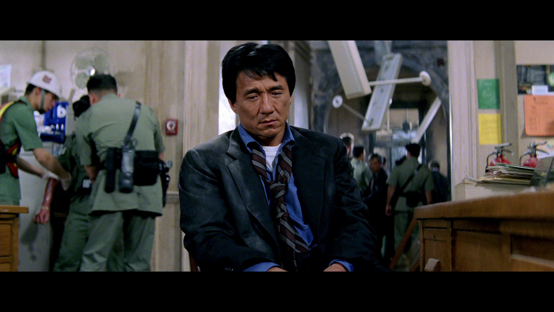 图片[4]-尖峰时刻2[国英多音轨/特效中文字幕].Rush.Hour.2.2001.BluRay.1080p.AAC.2Audio.x264-DreamHD 2.77GB-影音屋