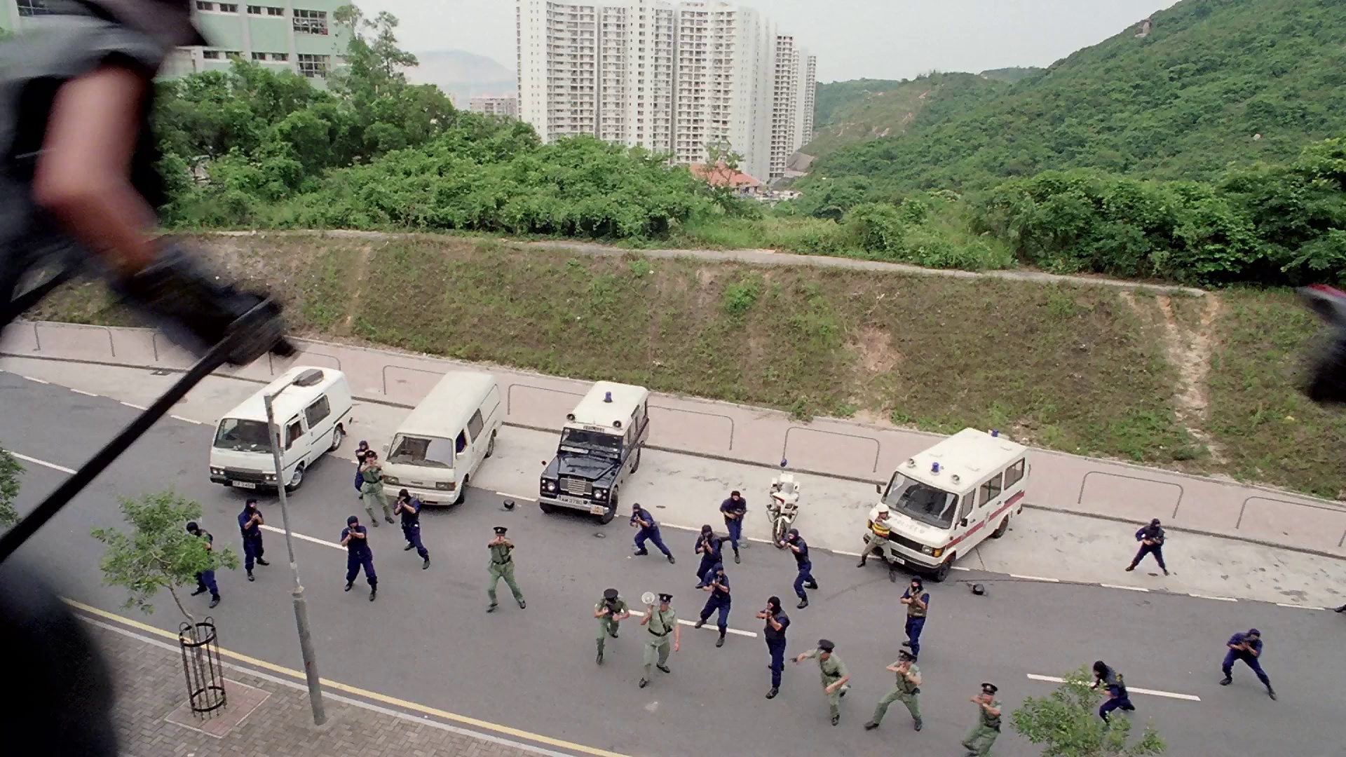 图片[8]-超级学校霸王[国粤多音轨/简繁英字幕].Future.Cops.1993.1080p.BluRay.DD.5.1.x264-GPTHD 8.29GB-影音屋